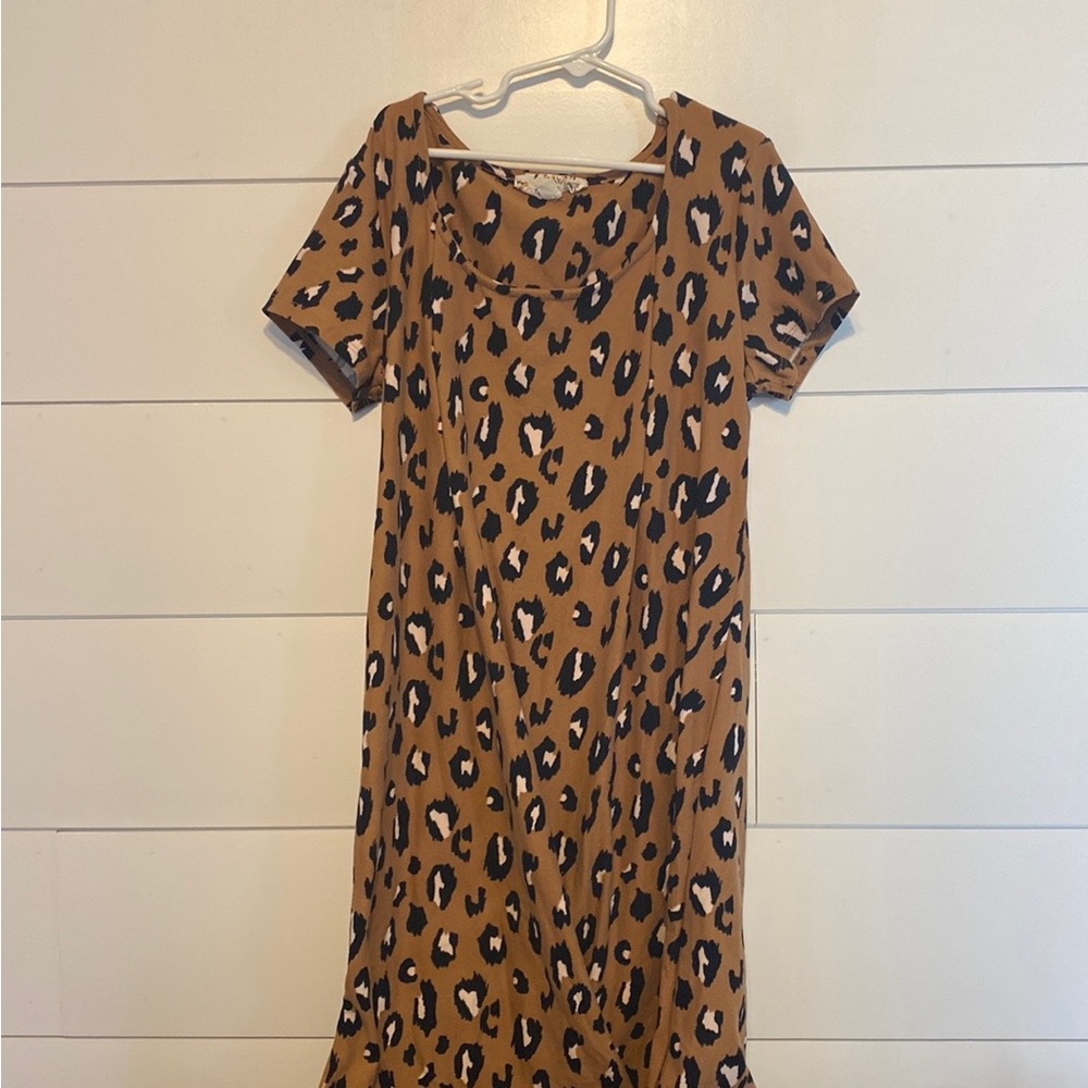 Pink Rose Cheetah Print Dres Beige Tan Leopard Print Jaguar Print NWOT 🐆🎀